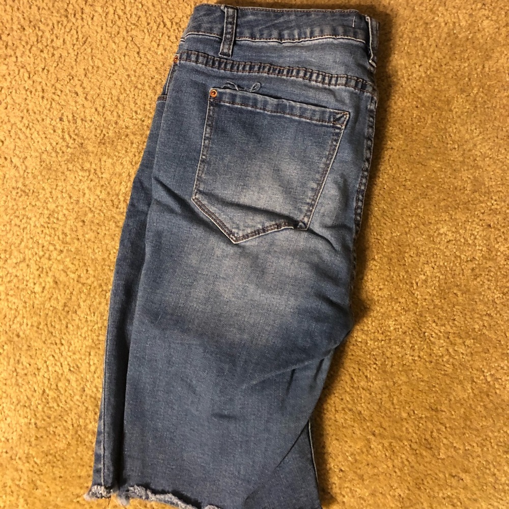 Blue jean capris